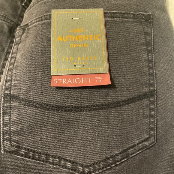 Jeans - Picture 5 of 5